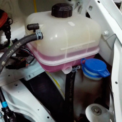 Повышается уровень антифриза в бачке Камминз 3.8 при прогреве: причины и ремонт